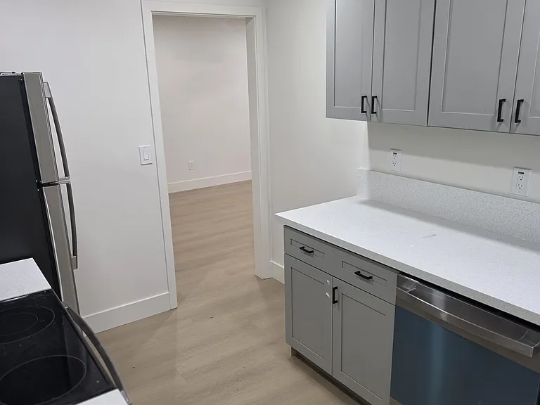 424 B St #6 — Photo 6
