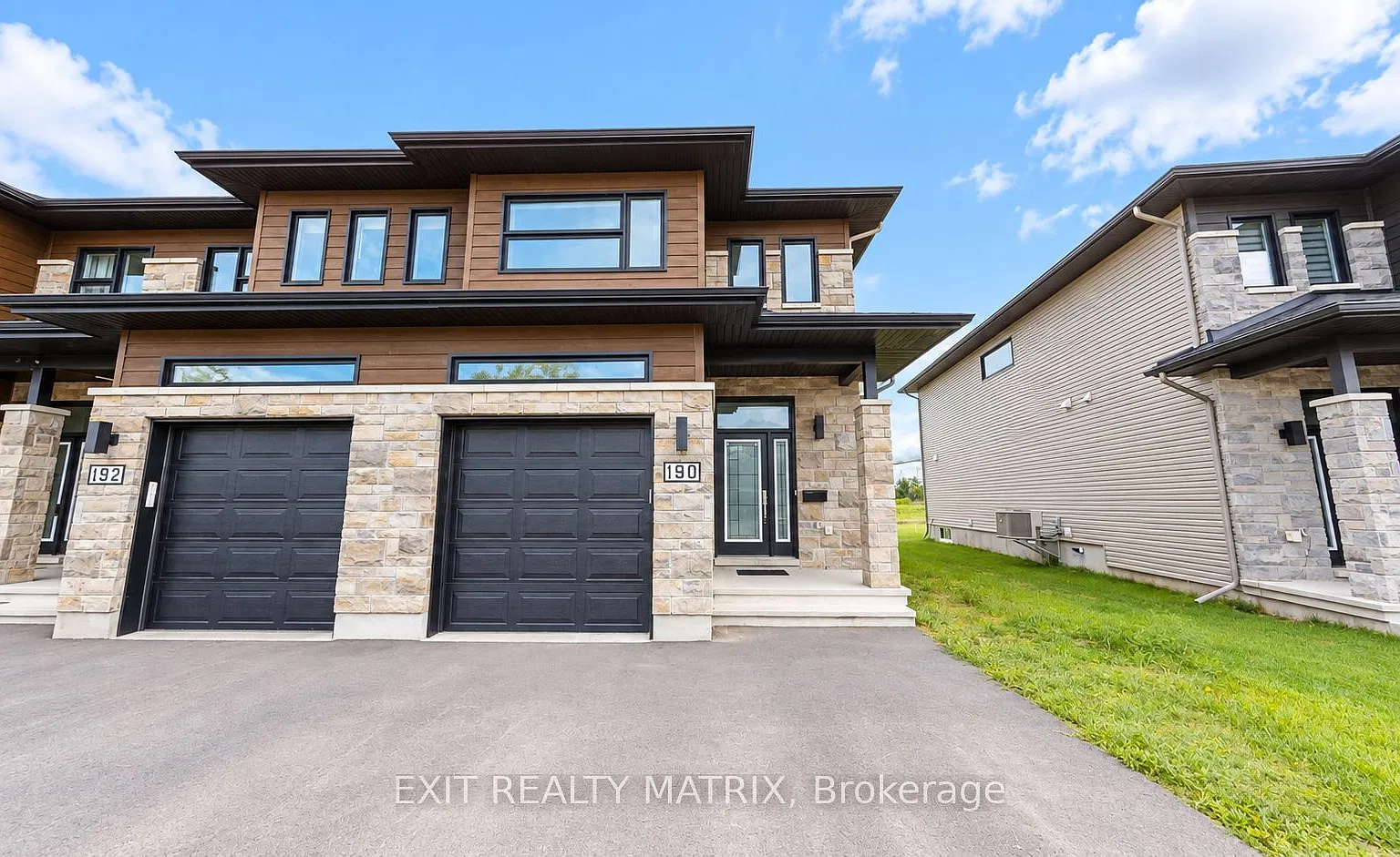 3 bed, $2,400 — Photo 1