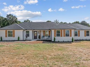20491 Cedar Bluff Rd, Fayetteville, AR 72703