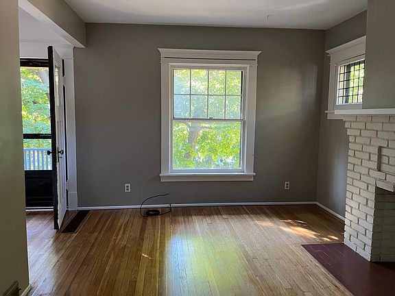 5th image of 45 Atlantic Ave