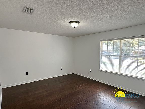 5th image of 1361 Ashford Dr