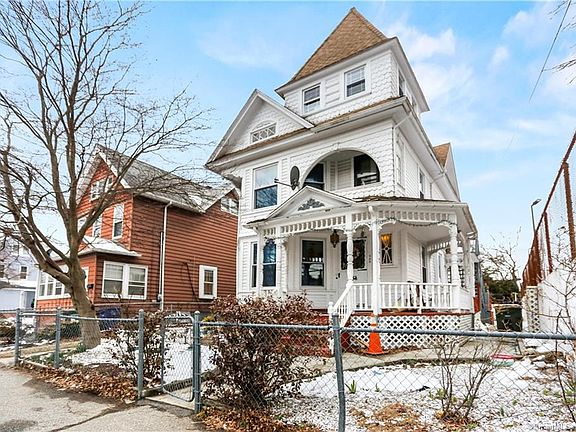 2nd image of 464 Maplewood Ave