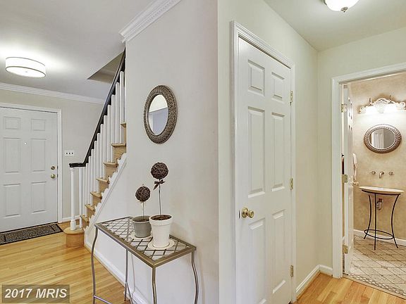 4th image of 6 Wild Olive Ct