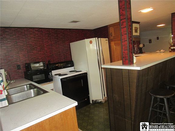 3rd image of 8152 County Road 49 #B