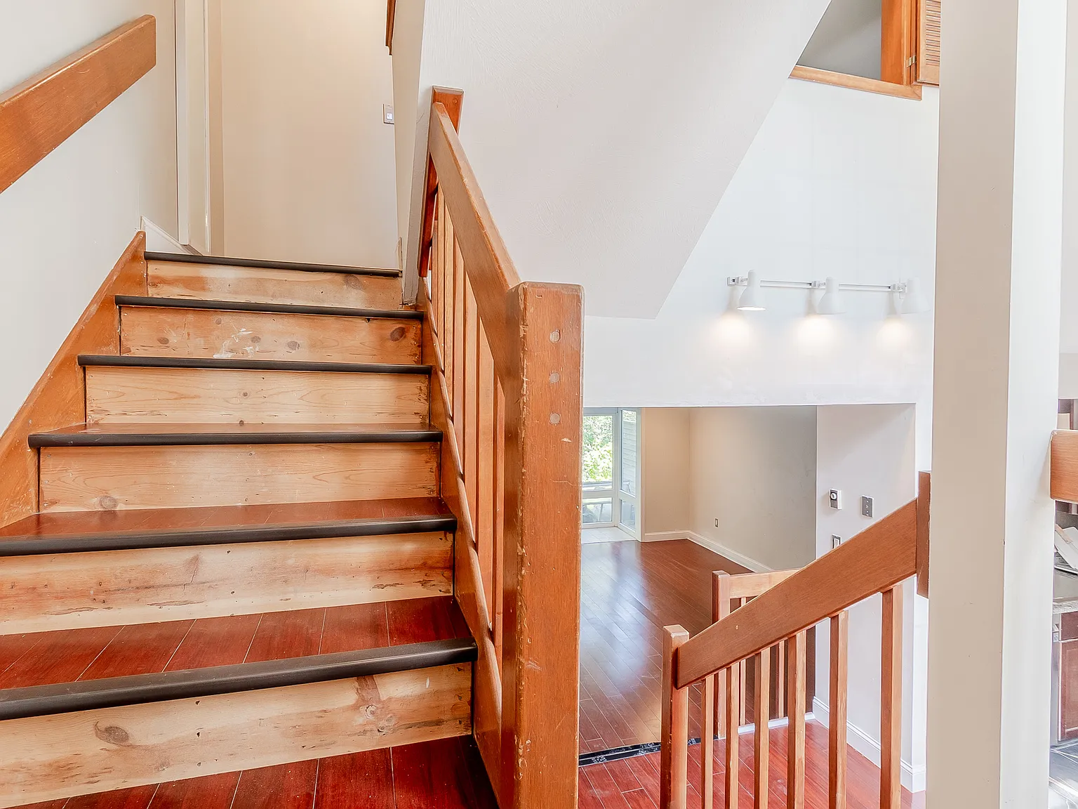 2 bed, 1500 sqft, $2,000 — Photo 3