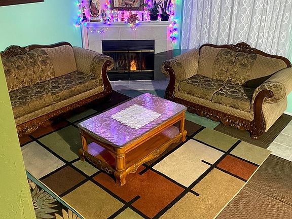 5th image of 232 Green Meadow Dr APT B