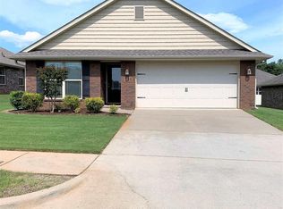 324 Saddlegate Dr, Huntsville, AL 35806