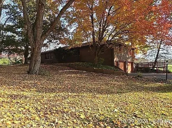 65750 Mulberry Rd, Lakeville, IN 46536