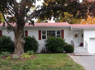 8 Saybrook Rd, Shrewsbury, MA 01545
