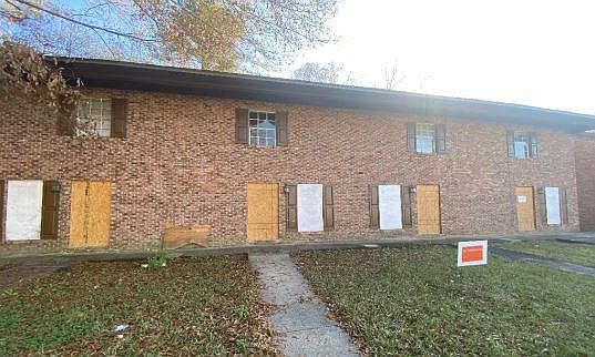 2nd image of 124-B Plantation Place Dr