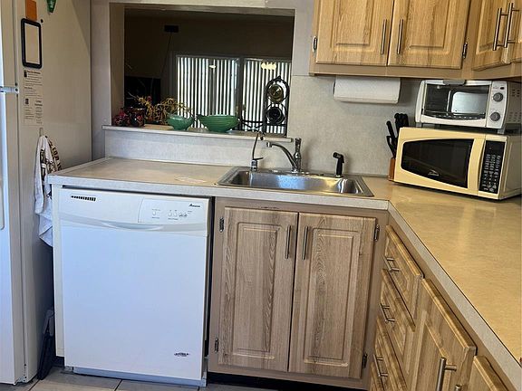 3rd image of 3940 NW 42 Avenue #315