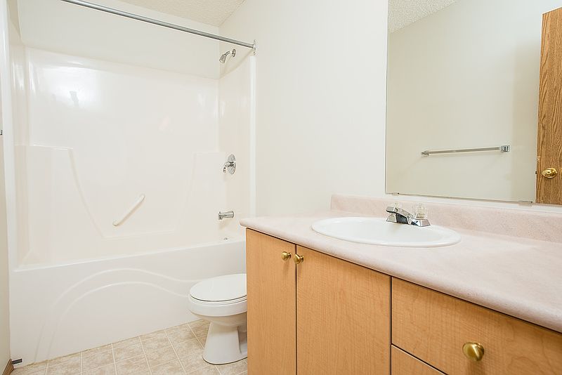 Spruce Grove Apartment for rent - 2 Bedrooms — photo 22