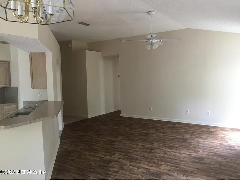 5058 Acre Estates Dr W — Photo 21