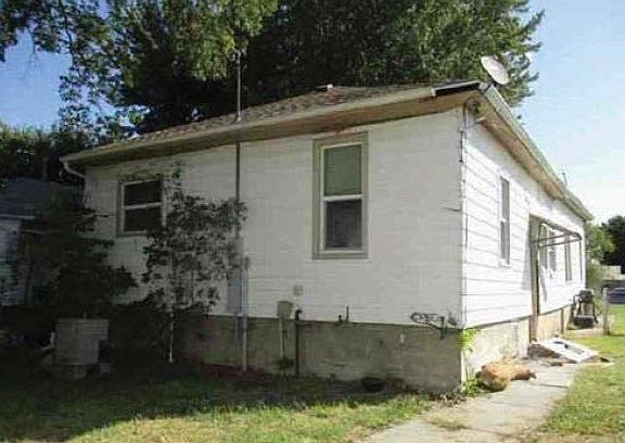 2nd image of 205 Central St