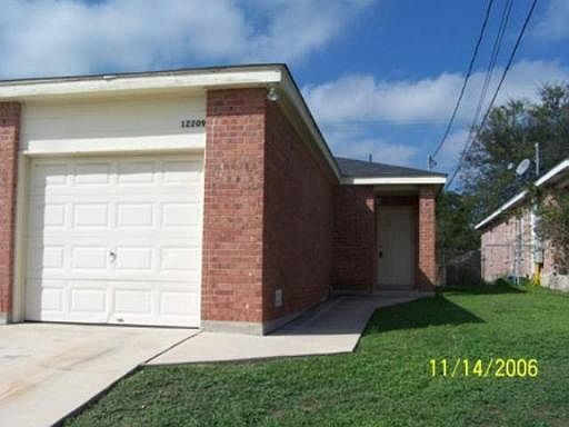 2nd image of 12207-12209 MAVERICK BLUFF