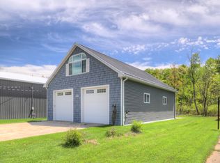 10927 Shady Lane Dr, Middleville, MI 49333