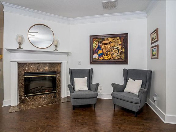 4th image of 2329 Heritage Park Cir NW