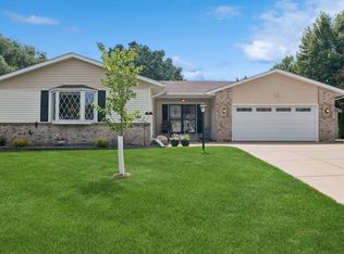10632 Daisy Cir, Bloomington, MN 55438