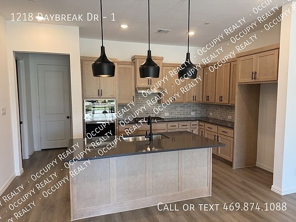 4th image of 1218 Daybreak Dr #1