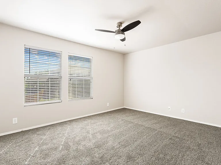 13415 Rhodes Villa — Photo 19