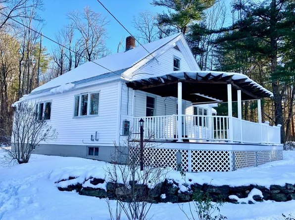 161 Hillside Ter, Athol, MA 01331