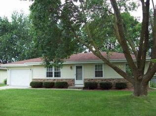 2216 S Arch St, Janesville, WI 53546