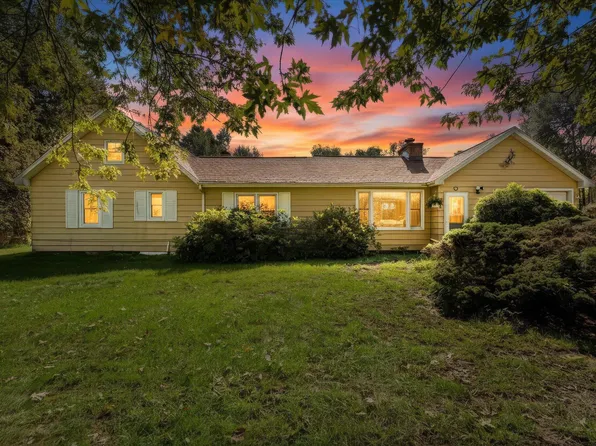 735 Wilson Ave SW, Grand Rapids, MI 49534