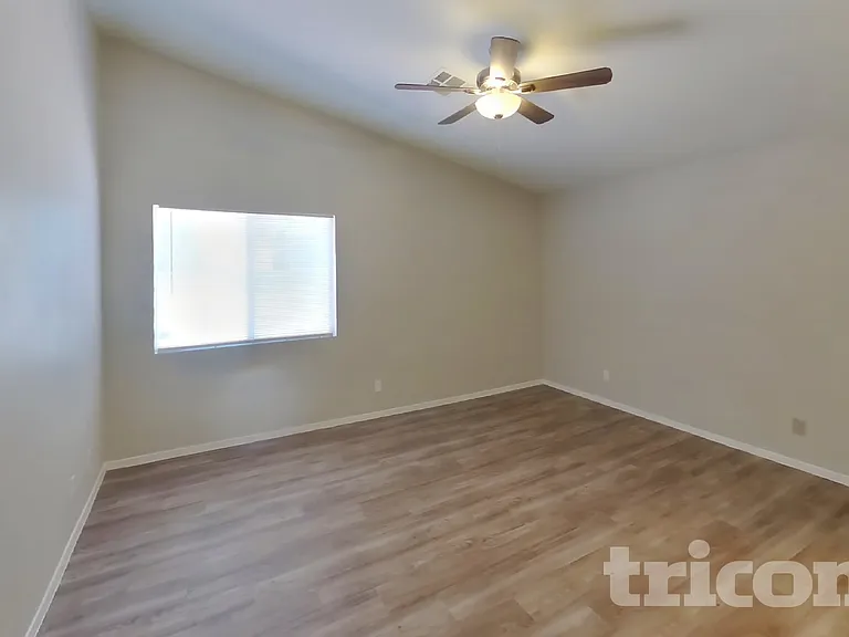 5582 Super Bowl Dr — Photo 8