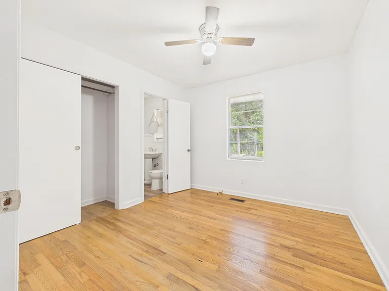 800 Old Whiskey Rd S — Photo 12