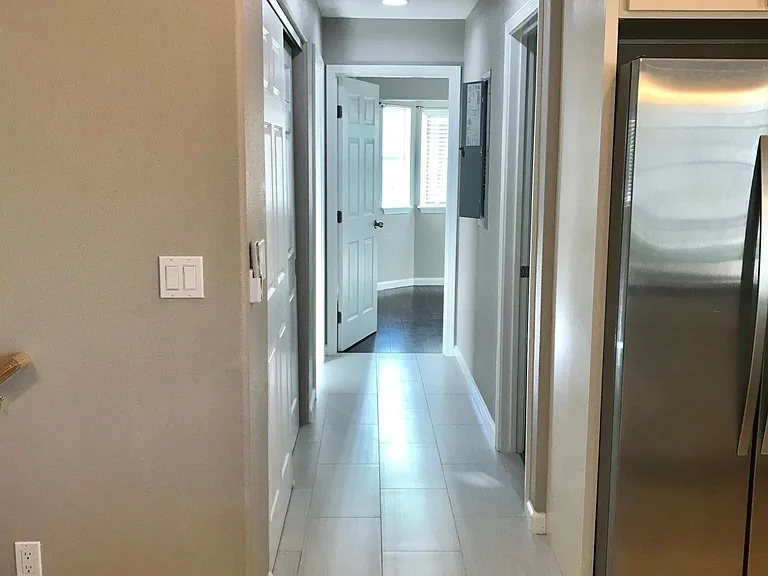 1242 Wilder Ave #A — Photo 4