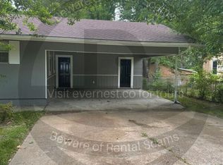 1067 Capri Cir, Jackson, MS 39209