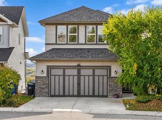 64 NE Heritage Grn, Cochrane, AB T4C 0L3