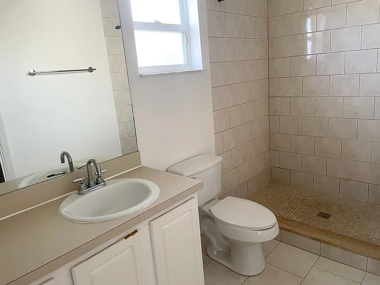 4968 Palmbrooke Cir — Photo 10