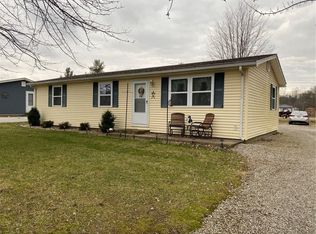 2061 N Crestwood Dr, North Vernon, IN 47265