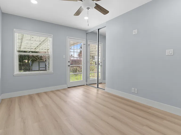 815 Wakefield Ave — Photo 21