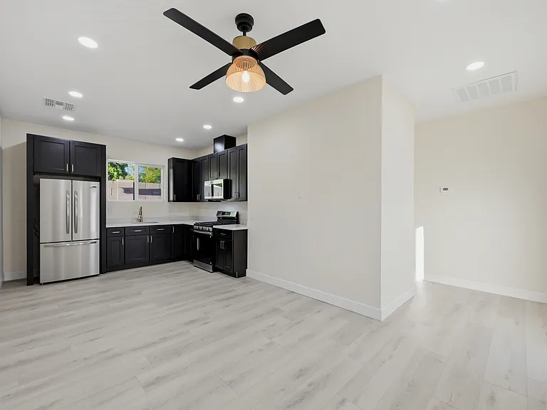 Kitchen / Living