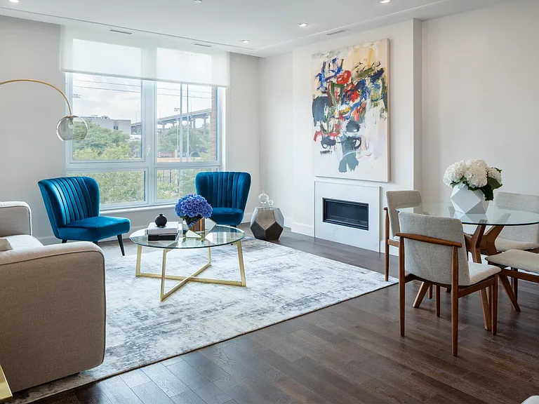 372 9th Luxury Rentals — Photo 69