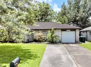 10911 Corona Ln, Houston, TX 77072