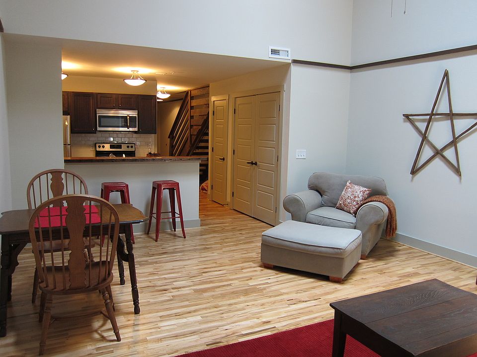1st image of 701 Jefferson Ave APT 114