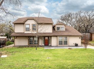 8 Live Oak Ln, Hickory Creek, TX 75065