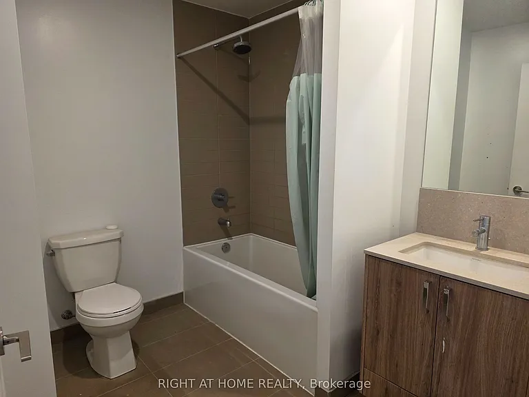 1787 Saint Clair Ave W #319 — Photo 7