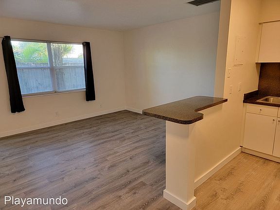 3rd image of 642 SE 19th Ave #3