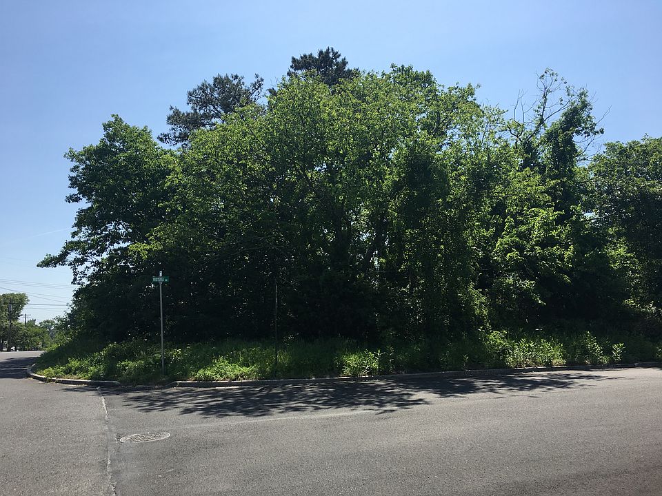 2nd image of 286 Montana Dr