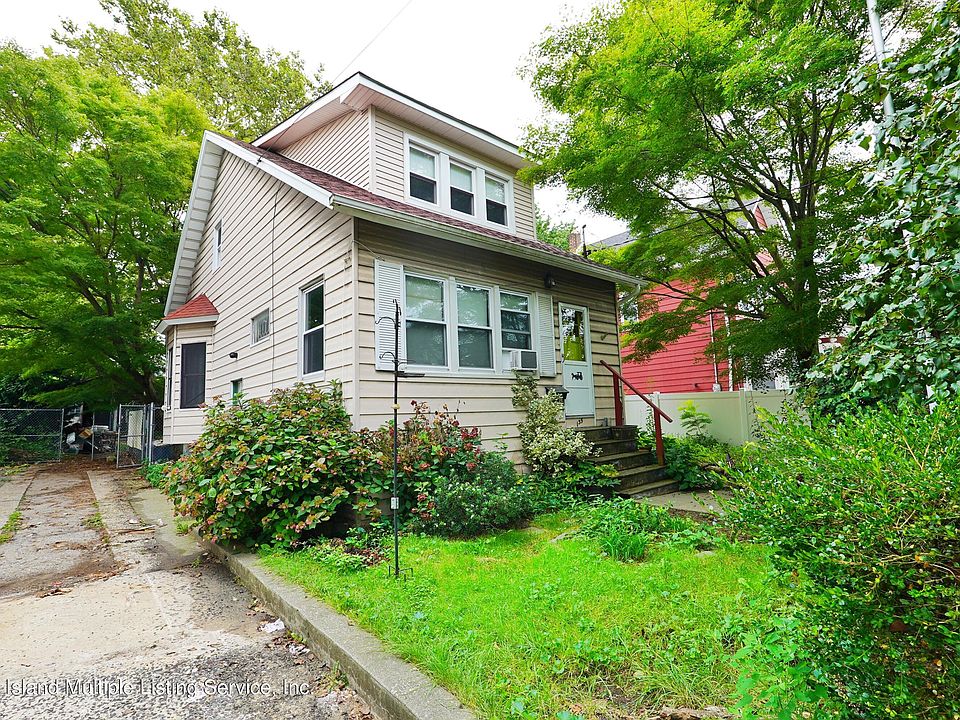 1st image of 135 Arlington Ave