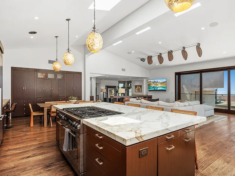 2260 El Amigo Rd — Photo 18