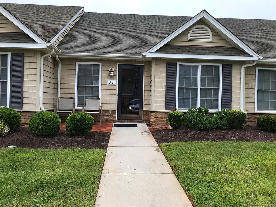 1st image of 33 Old Tavern Cir