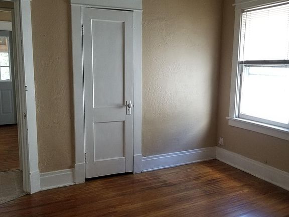 4th image of 294 N Park Ave