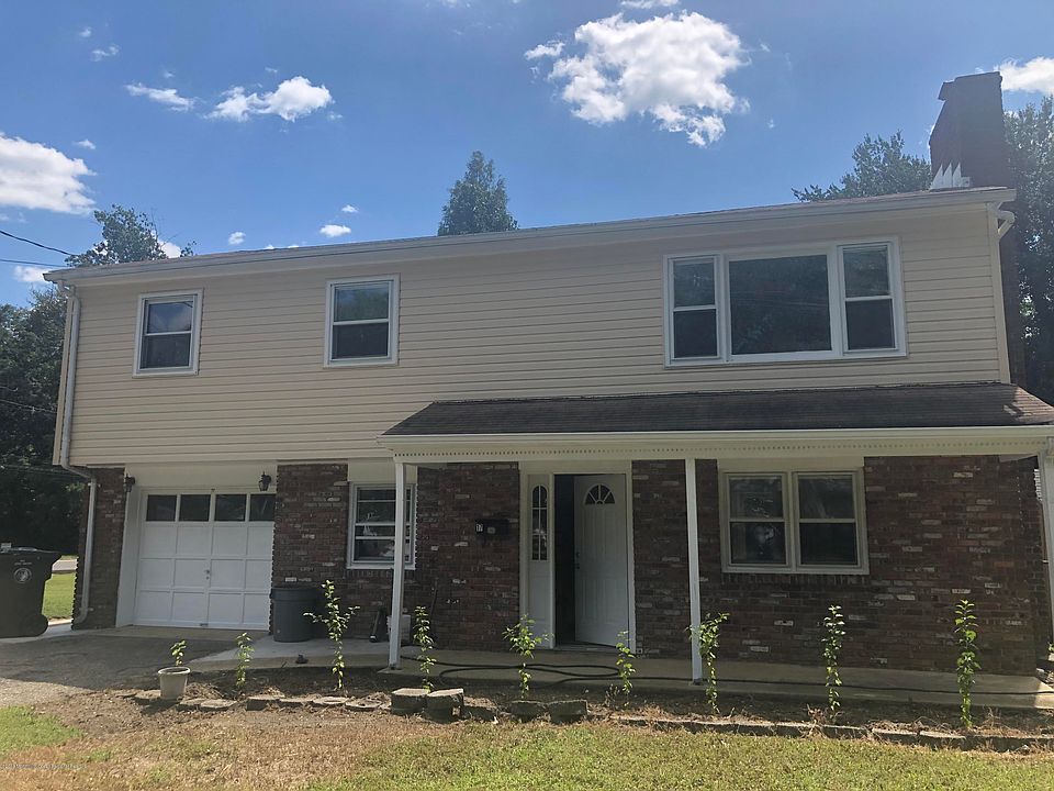 1st image of 17 Grand Ave