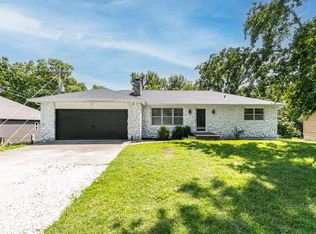 4514 W Coach Dr, Battlefield, MO 65619