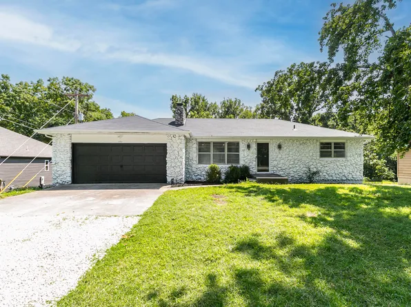 4514 W Coach Drive, Battlefield, MO 65619